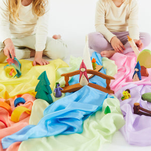 SARAH'S SILKS Pastel Colours Playsilk Set