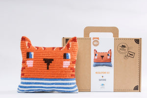 SOZO DIY Pillow Needlepoint Kit, Stripes Shirt Kitten