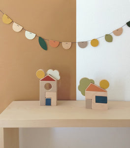 THE WANDERING WORKSHOP House & Sun Puzzle Toy
